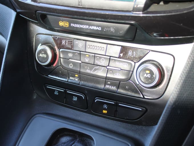2025 Ford Grand Tourneo Connect