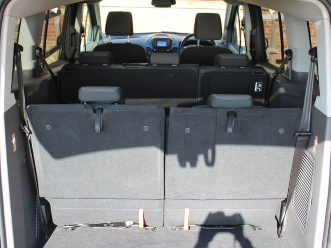2025 Ford Grand Tourneo Connect