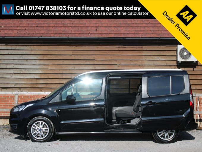 2025 Ford Grand Tourneo Connect