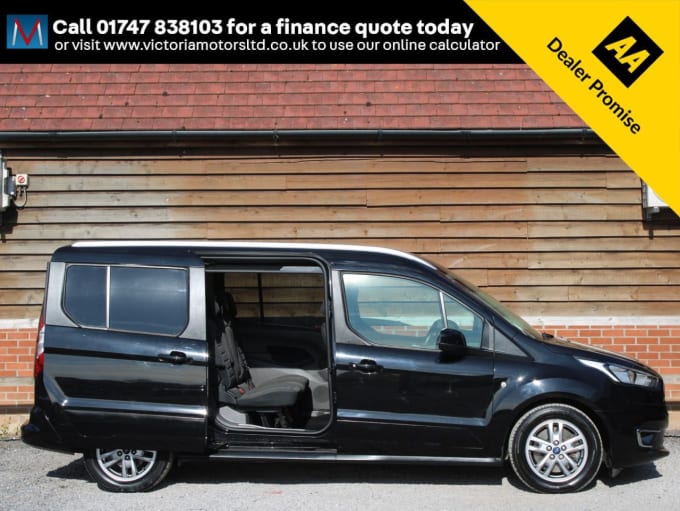 2025 Ford Grand Tourneo Connect