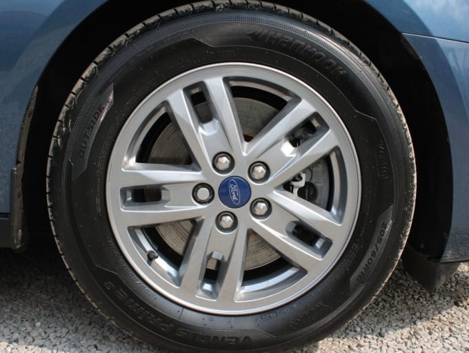 2025 Ford Grand Tourneo Connect