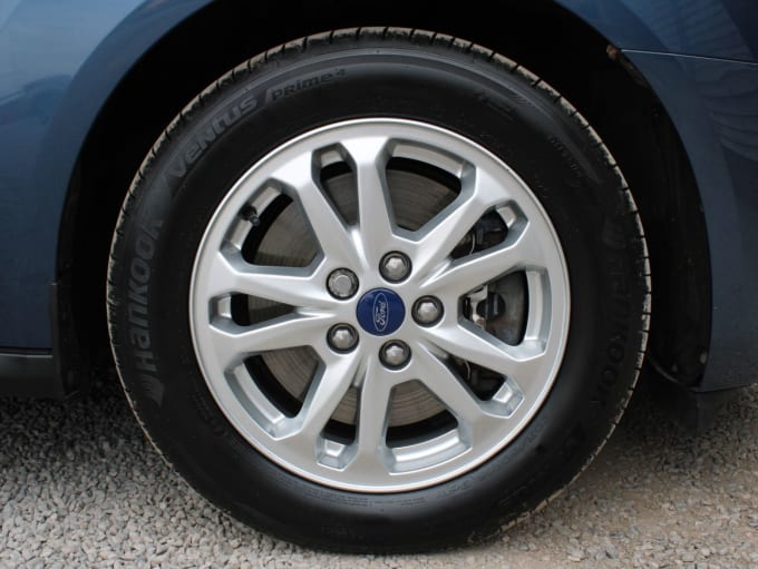 2025 Ford Grand Tourneo Connect