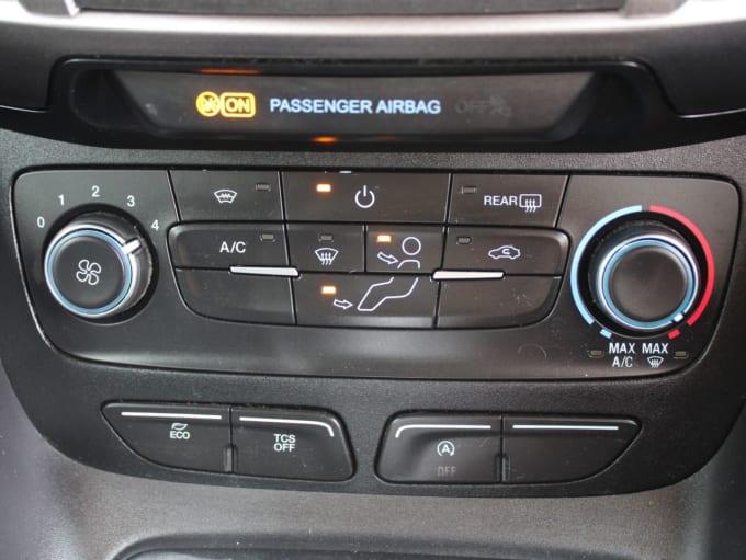 2025 Ford Grand Tourneo Connect