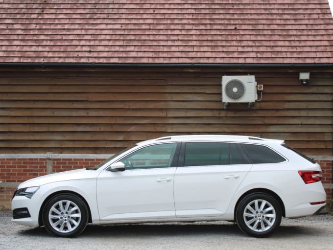 2025 Skoda Superb