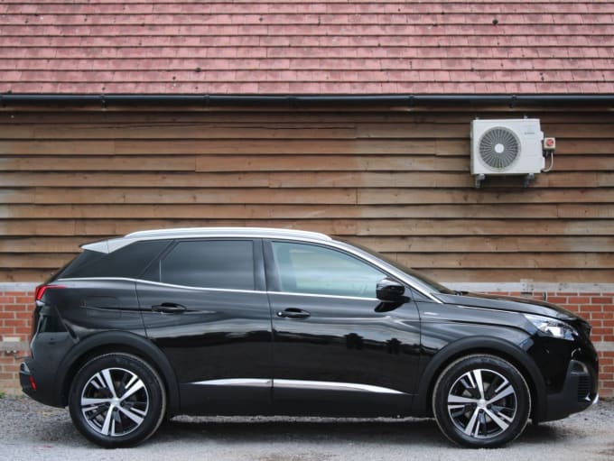 2025 Peugeot 3008