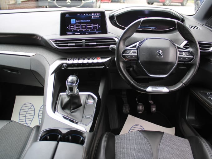 2025 Peugeot 3008