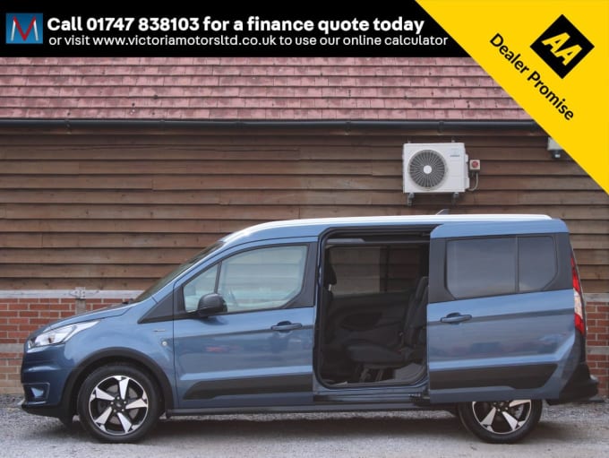 2025 Ford Grand Tourneo Connect
