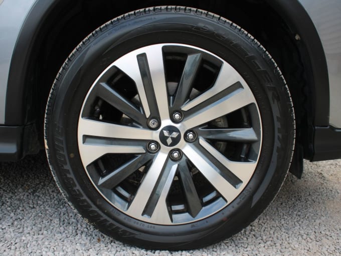 2025 Mitsubishi Asx