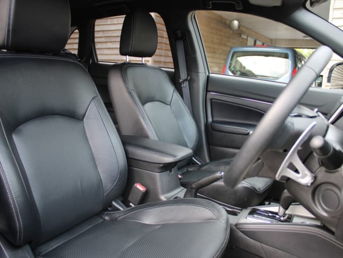 2025 Mitsubishi Asx