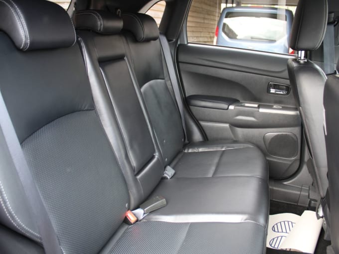 2025 Mitsubishi Asx