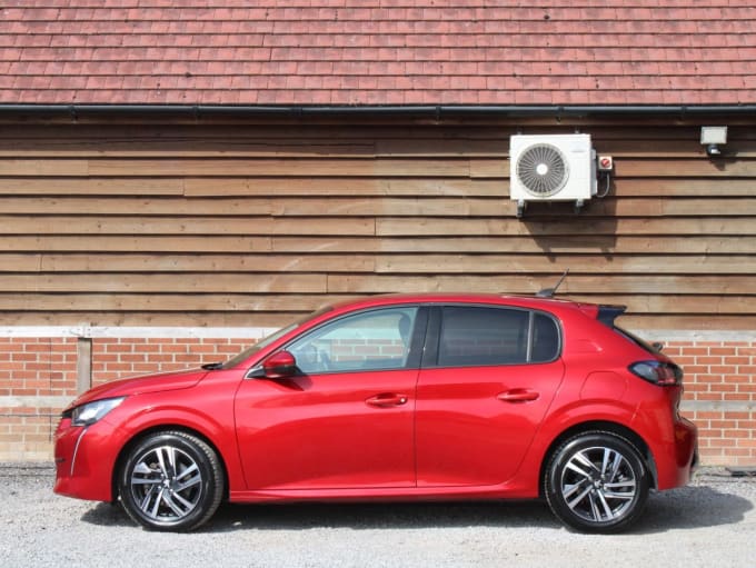 2025 Peugeot 208