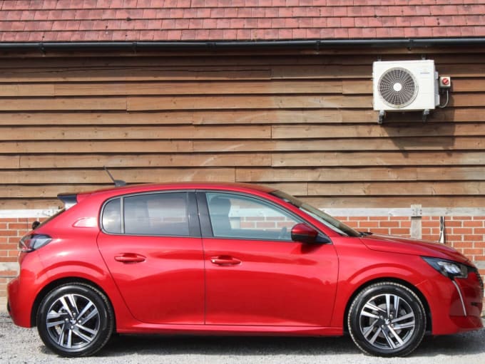 2025 Peugeot 208