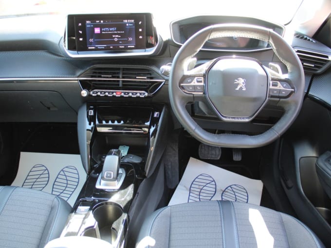 2025 Peugeot 208