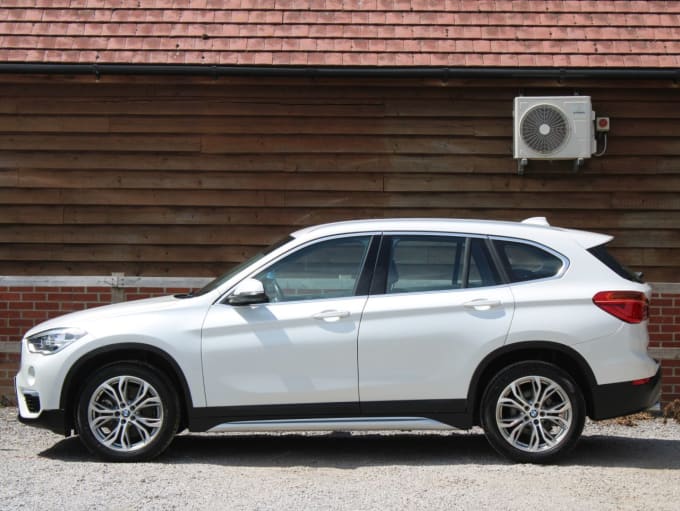 2025 BMW X1