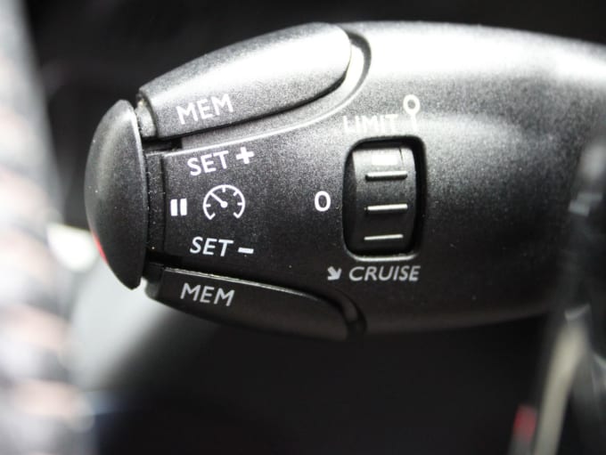 2025 Peugeot Rifter