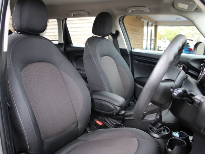 2025 Mini Hatch