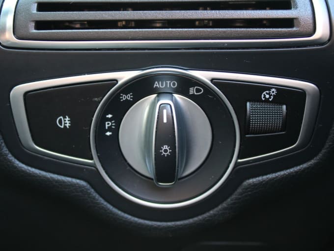 2025 Mercedes-benz C-class