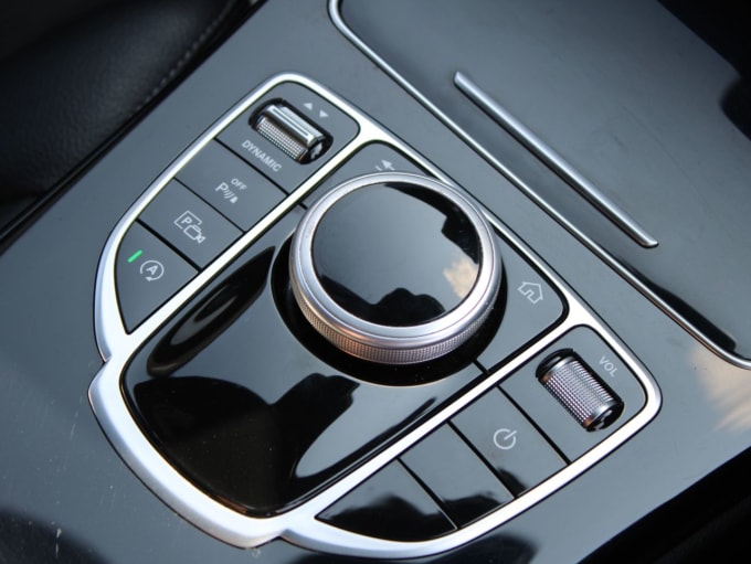 2025 Mercedes-benz C-class