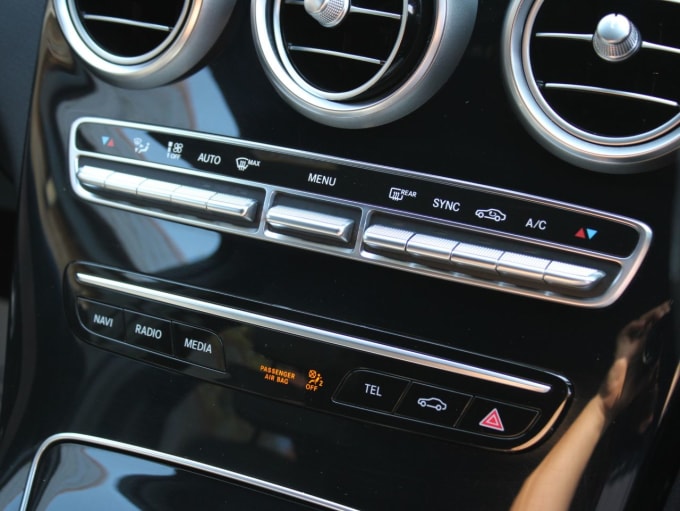 2025 Mercedes-benz C-class