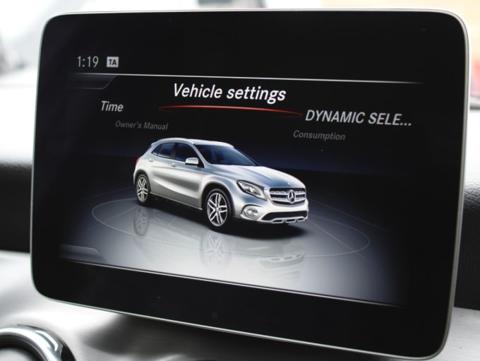 2025 Mercedes-benz Gla-class