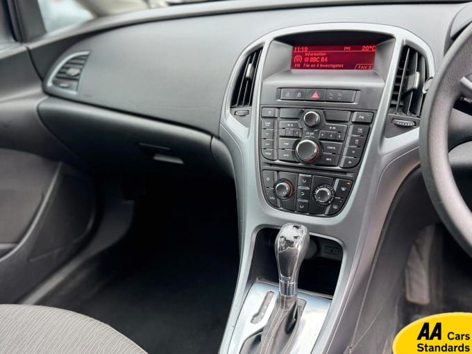 2012 Vauxhall Astra