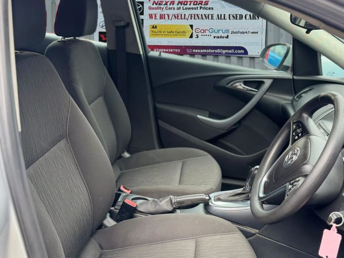 2012 Vauxhall Astra
