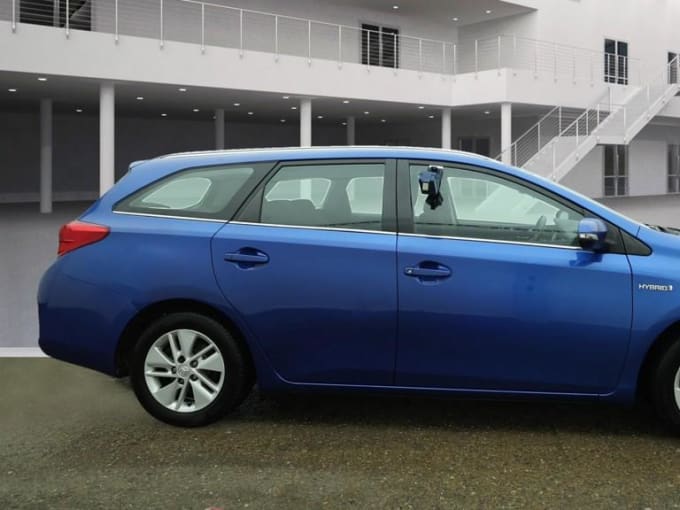 2014 Toyota Auris