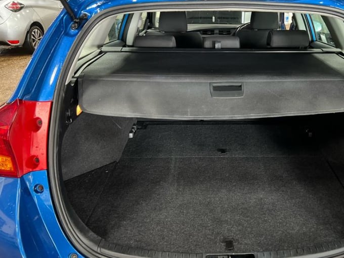 2014 Toyota Auris