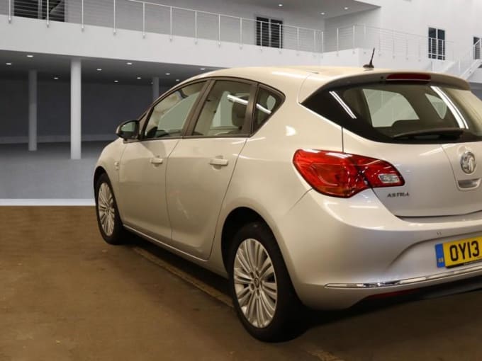 2013 Vauxhall Astra