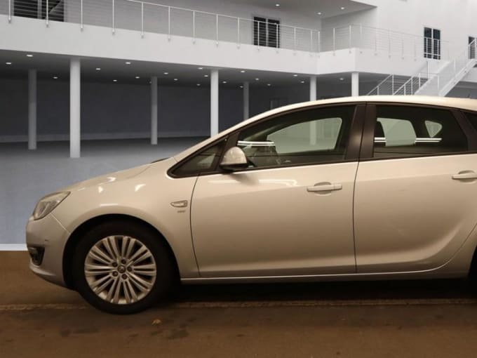 2013 Vauxhall Astra