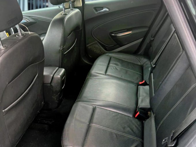 2011 Vauxhall Astra