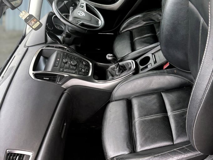2011 Vauxhall Astra