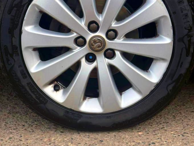 2011 Vauxhall Astra