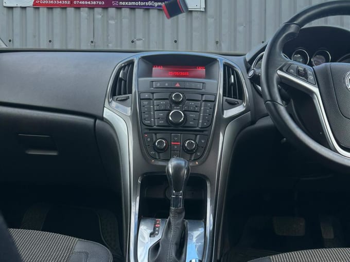 2012 Vauxhall Astra