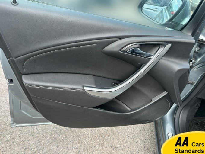 2012 Vauxhall Astra