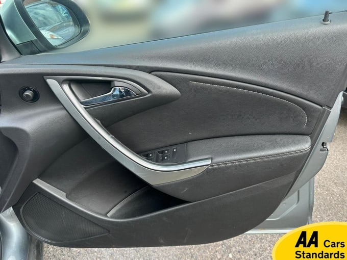 2012 Vauxhall Astra