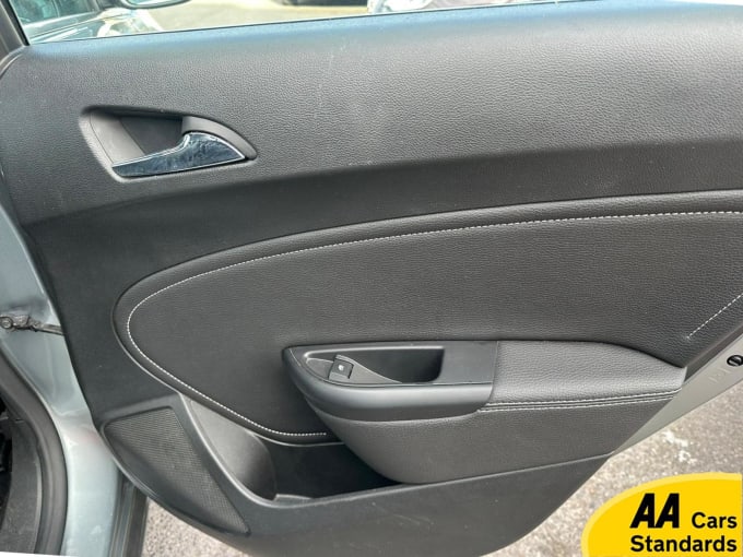 2012 Vauxhall Astra