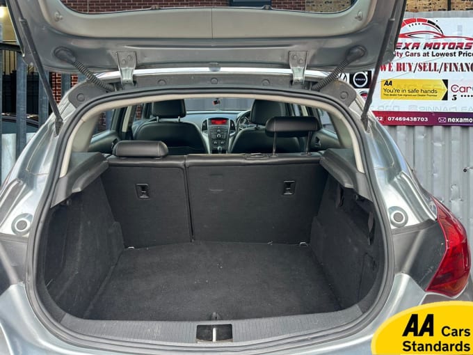 2012 Vauxhall Astra