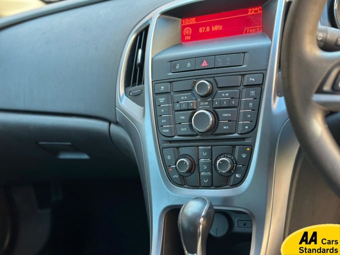 2013 Vauxhall Astra