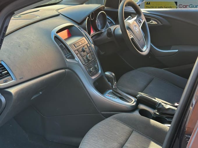 2013 Vauxhall Astra