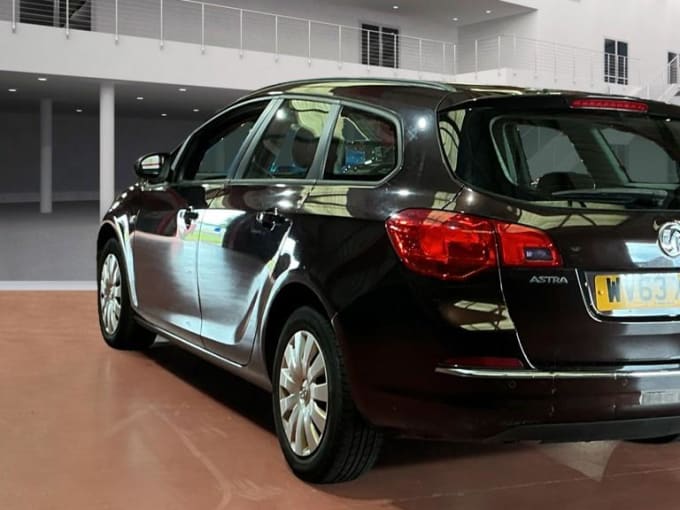2013 Vauxhall Astra