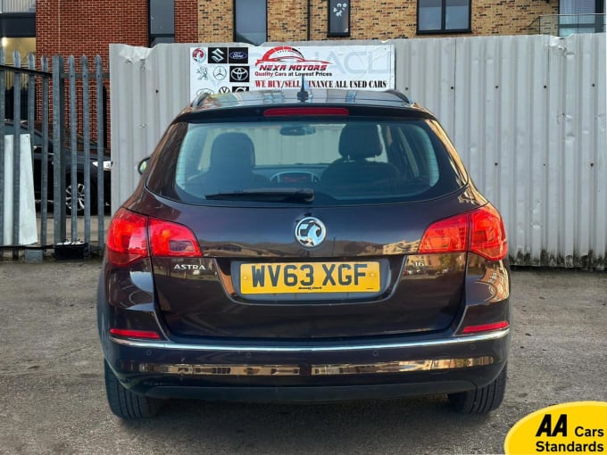 2013 Vauxhall Astra