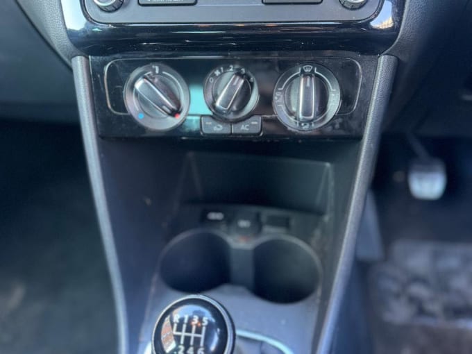 2013 Volkswagen Polo