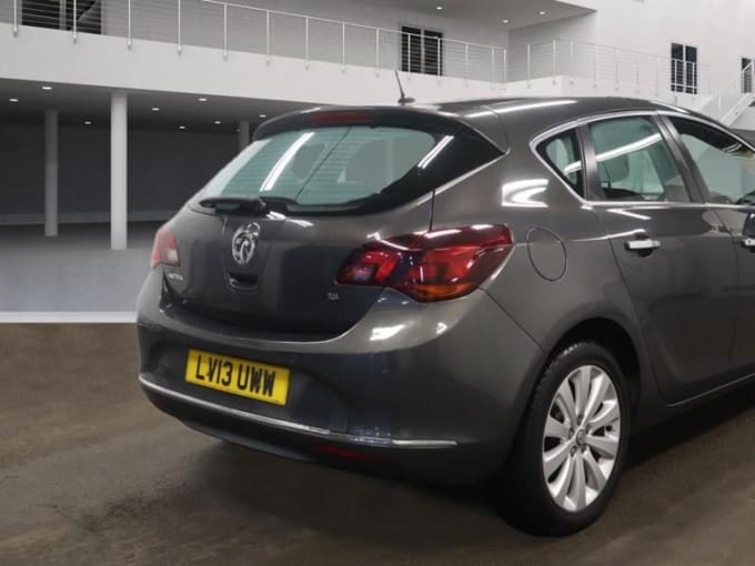 2013 Vauxhall Astra