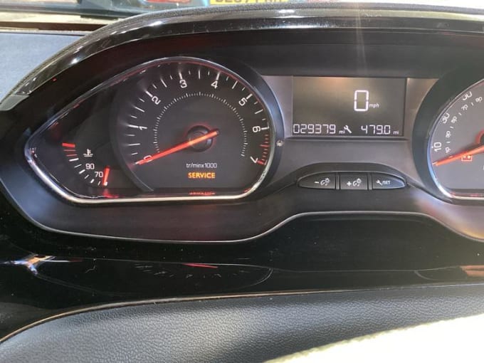 2014 Peugeot 208