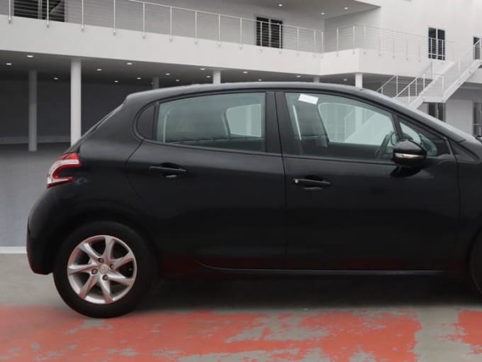 2014 Peugeot 208