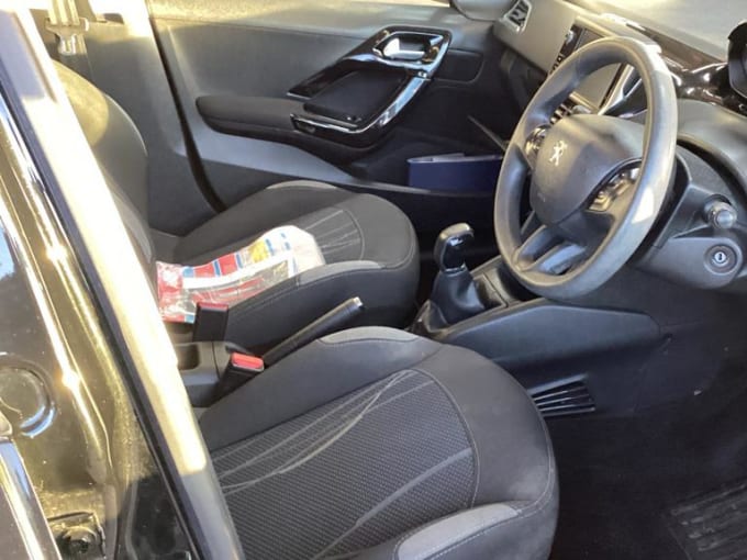 2014 Peugeot 208