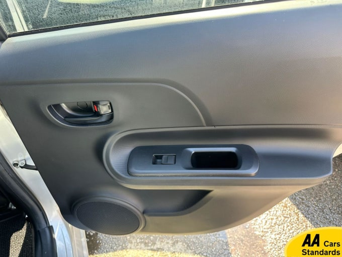 0214 Toyota Yaris