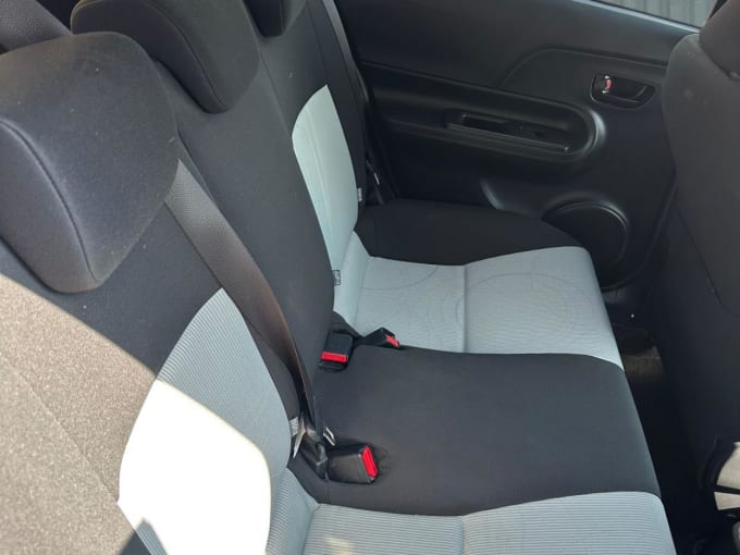0214 Toyota Yaris