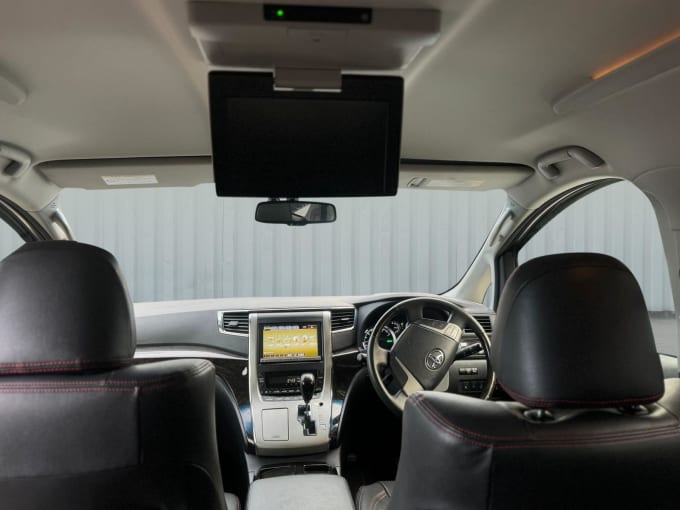 2014 Toyota Vellfire